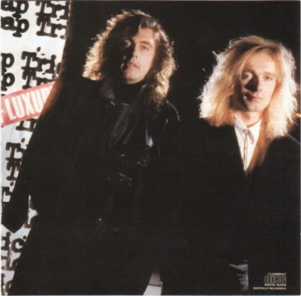 5.24 Cheap Trick - Lap of Luxury