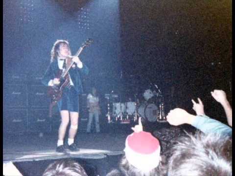 9.21 ACDC live at MSA 1979