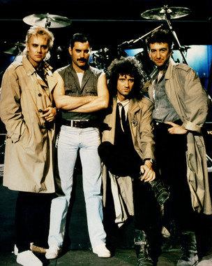 11.2 Queen publicity pic