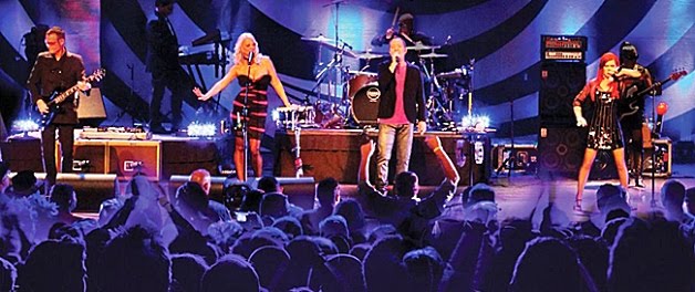 2.28 The B-52's live in athens