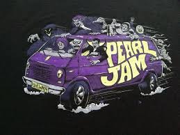 10.30 Pearl Jam Halloween