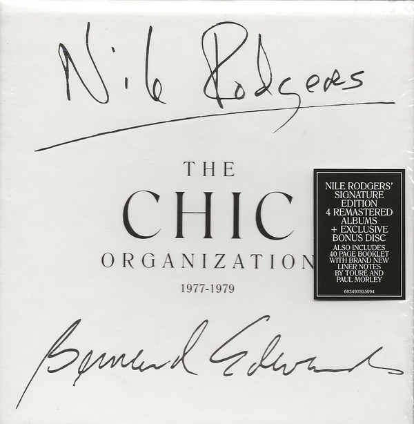 1.12 Autographs Chic Organization